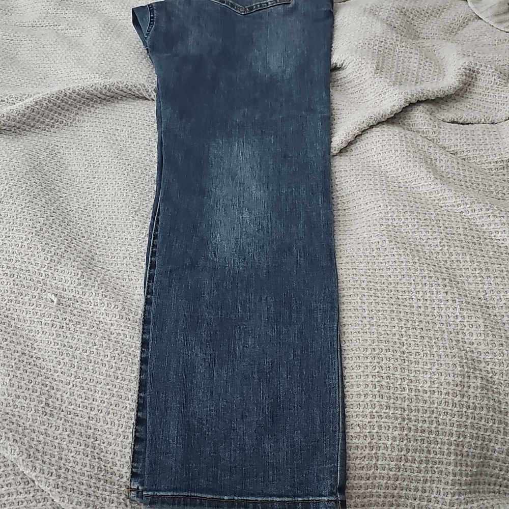 Lee Extreme Motion Jeans - Picture 5 of 5